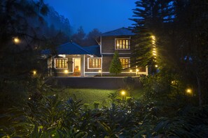 숙박 시설 정면