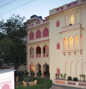 Front of property - Hotel H R Palace (Jaipur)