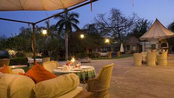 Lunch and dinner served, pool views