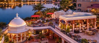 Swaroop Vilas - Lake Facing Boutique Hotel