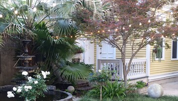 Crawford Cottage | Iron/ironing board, free WiFi, bed sheets