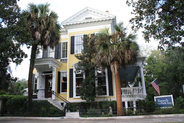 Entrée de l’hébergement