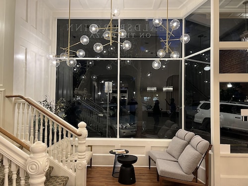 Healdsburg Inn on the Plaza, A Four Sisters Inn