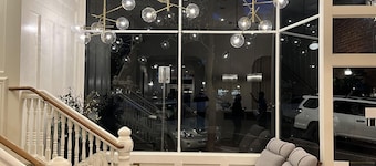 Healdsburg Inn on the Plaza, A Four Sisters Inn