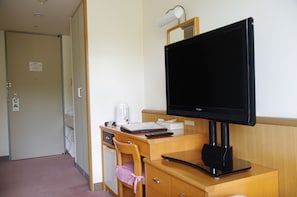 In-room safe, desk, blackout curtains, free WiFi