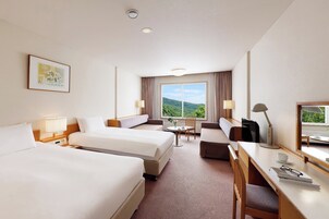 In-room safe, desk, blackout drapes, free WiFi