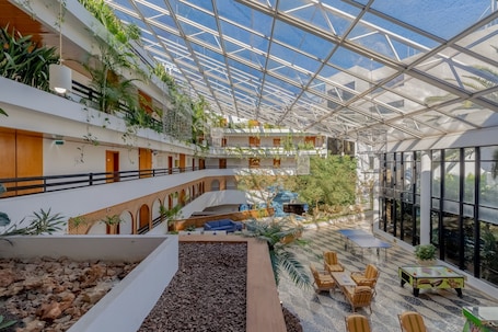 Lobby sitting area. Muthu Oura Praia Hotel