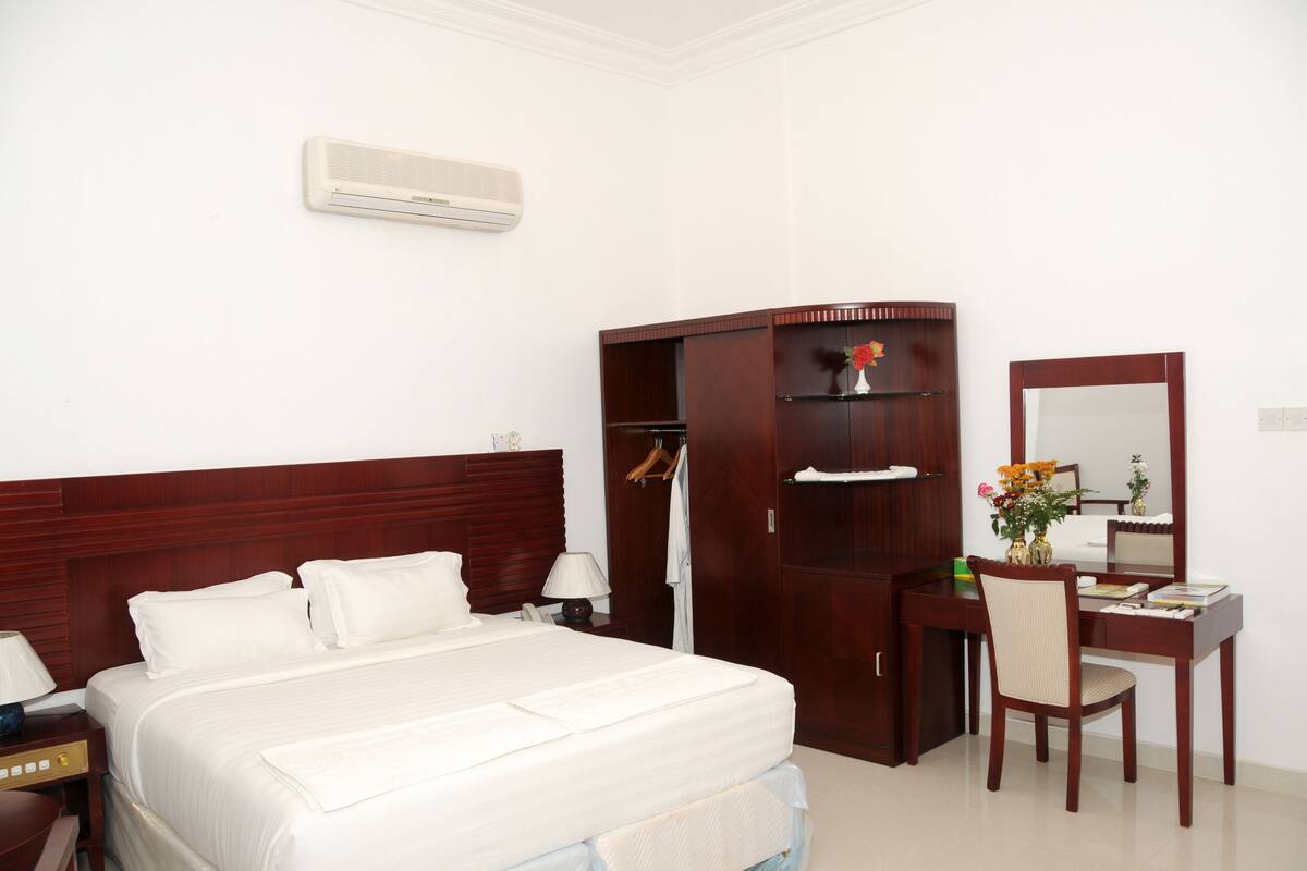 Deluxe Double Room | Frette Italian sheets, memory foam beds, in-room safe, desk