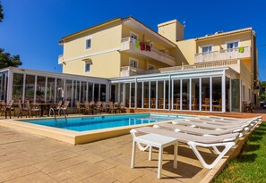 Front of property - Bluewater Hotel (Ses Salines)