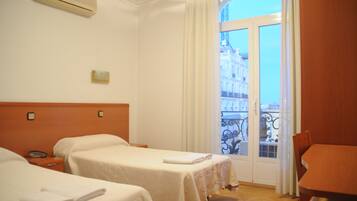 Standard Room, 2 Single Beds