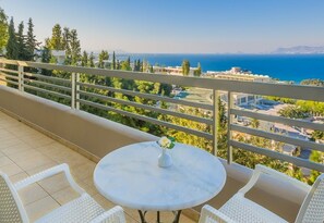 Family Room, Sea View | In-room safe, soundproofing, free cribs/infant beds, free WiFi - Kipriotis Aqualand Hotel - All Inclusive (Kos)