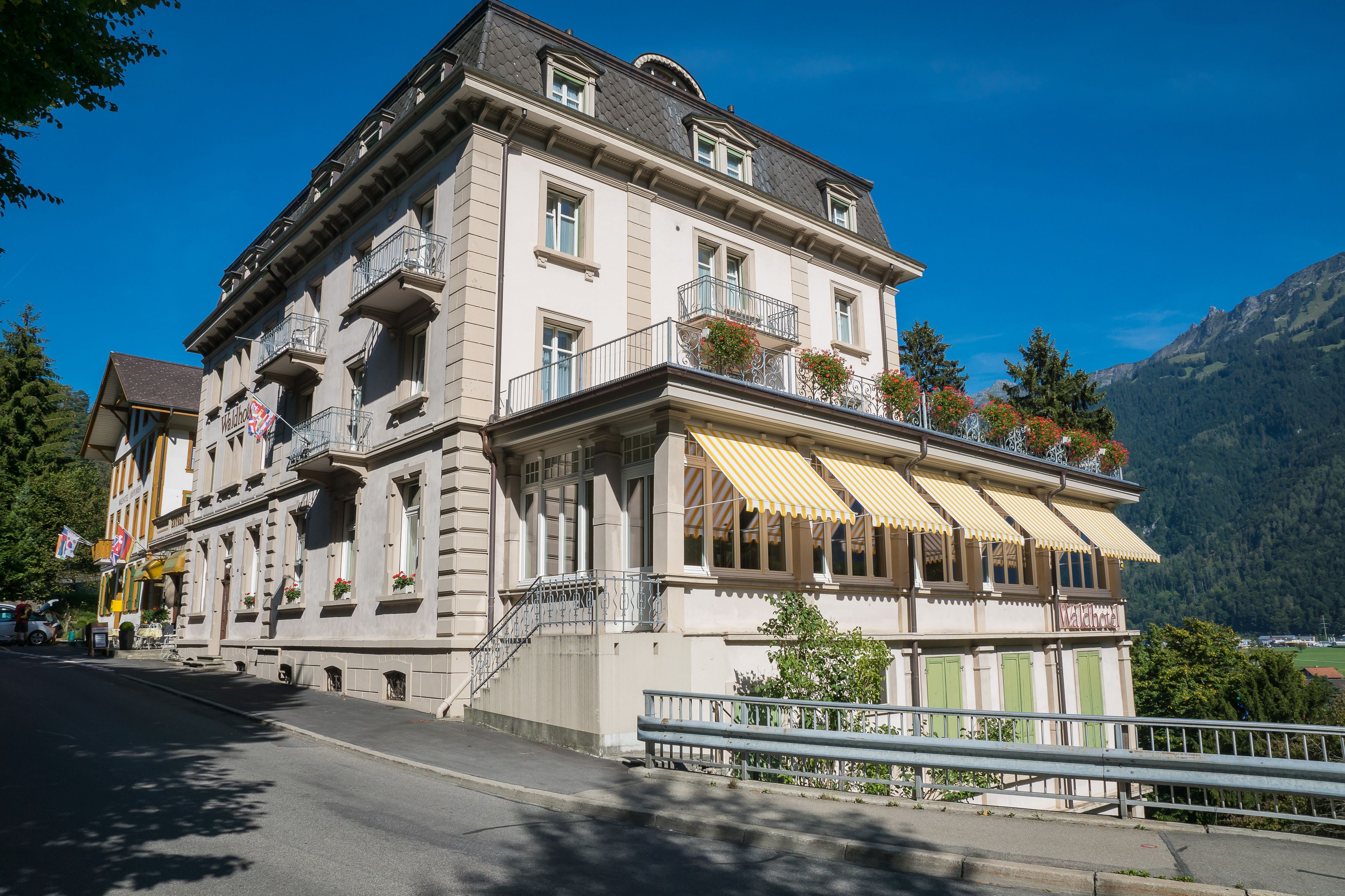 Entrada al alojamiento