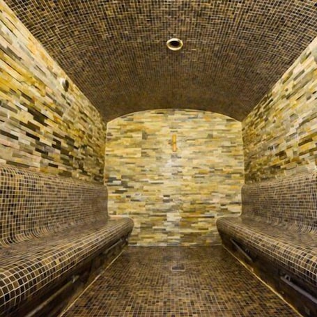 Massage/treatment rooms