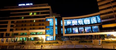 Façade de l’hébergement - soirée/nuit