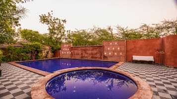Outdoor pool, pool loungers