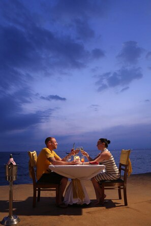 4 restaurants; breakfast, lunch and dinner served  - Uday Samudra Leisure Beach Hotel (Neyyattinkara)