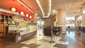 Coffee shop