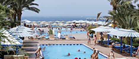 Utomhuspool