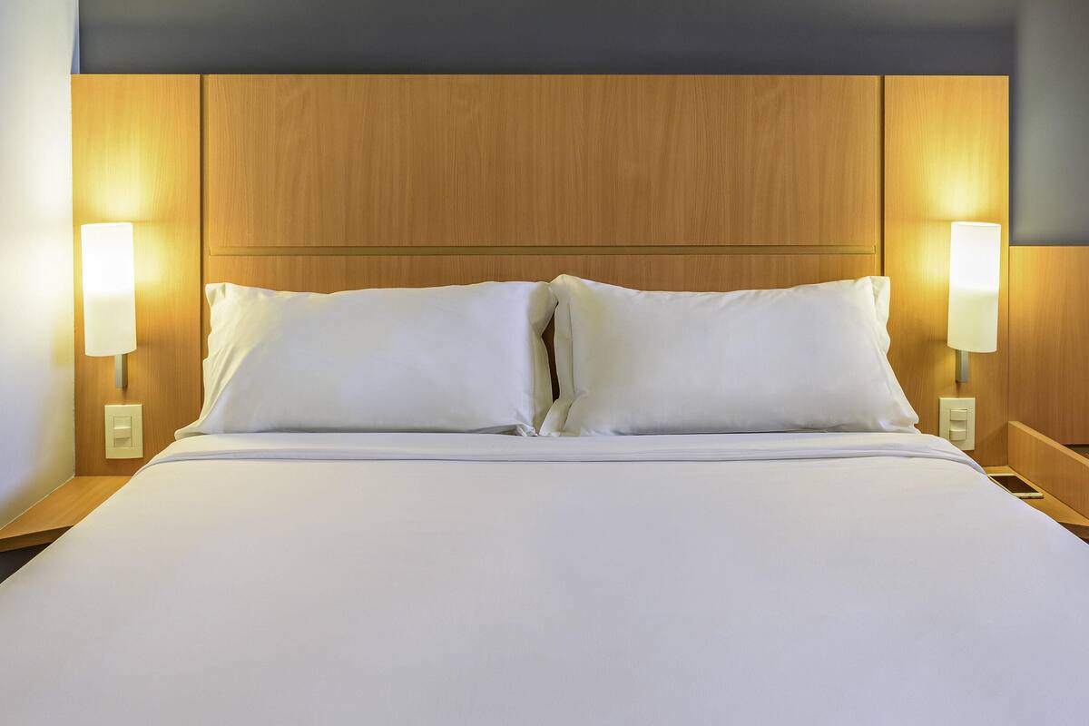 minibar, in-room safe, desk, soundproofing