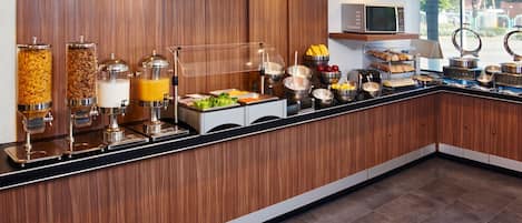 Esmorzar diari continental gratuït