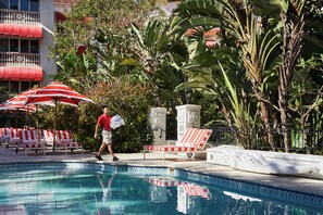 2 outdoor pools, pool umbrellas, pool loungers