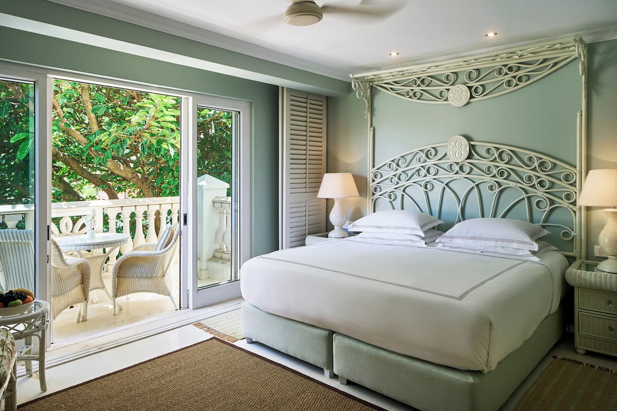 Classic Garden Room (Non-Sea Facing King/Twin) | Premium bedding, minibar, in-room safe, desk