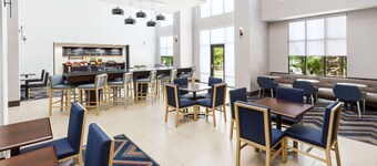 Hampton Inn & Suites Thousand Oaks, CA