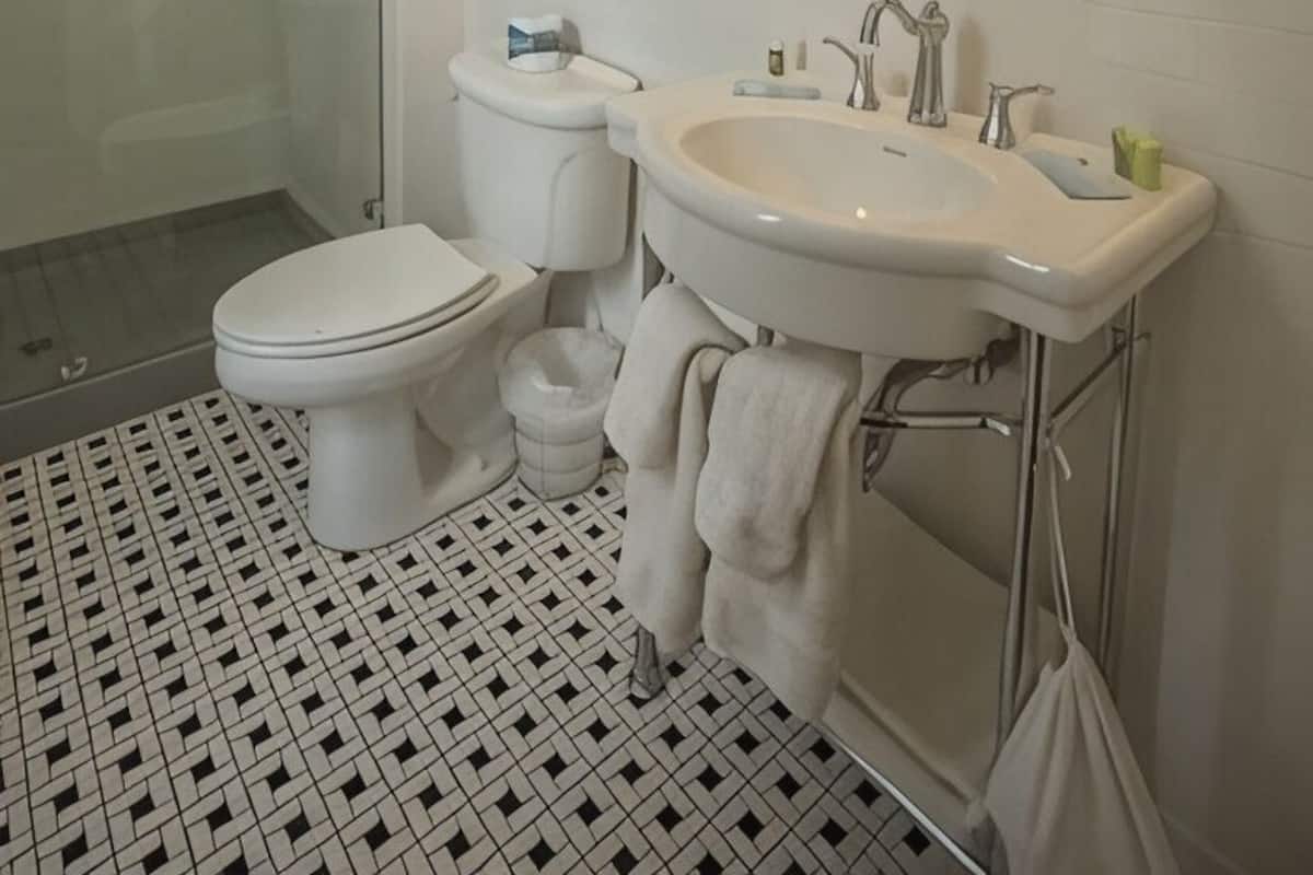 Bathroom | Shower, hair dryer, towels