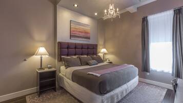 Premium bedding, pillowtop beds, in-room safe, desk