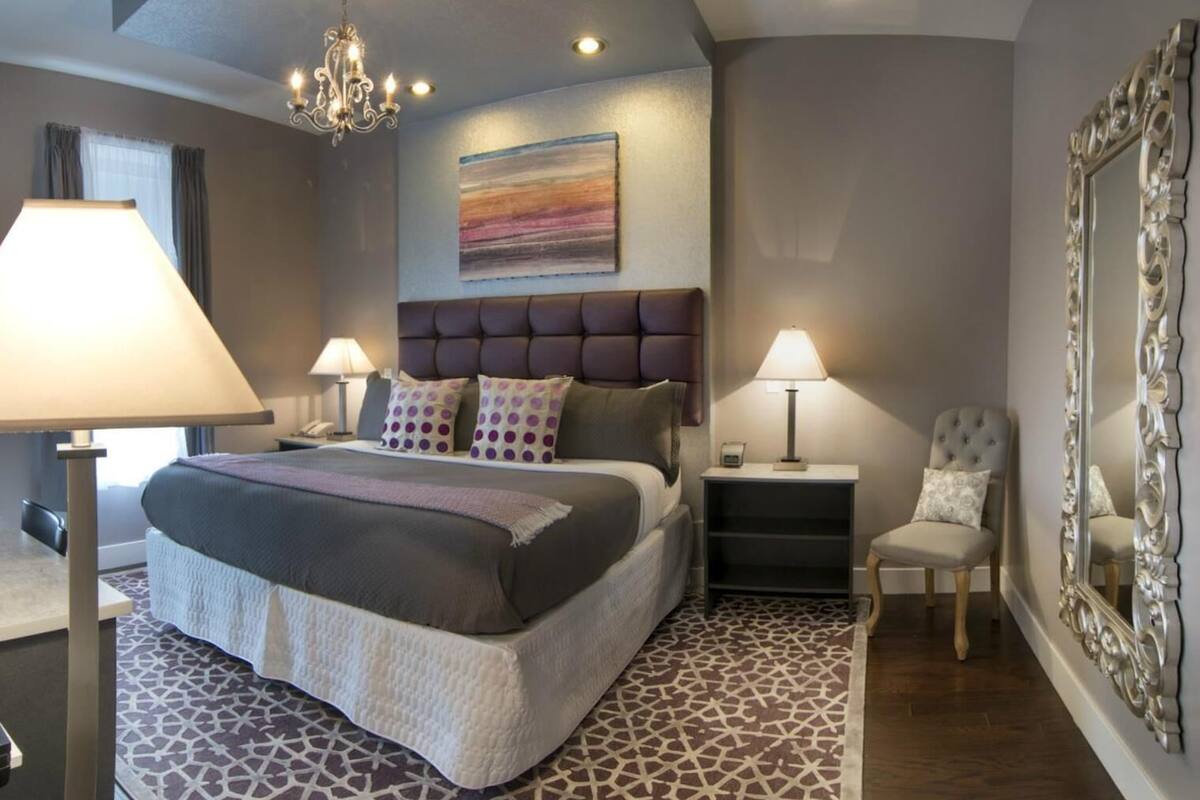 Premium bedding, pillowtop beds, in-room safe, desk