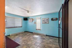 Lobby - The Roosevelt Hotel (Wibaux)