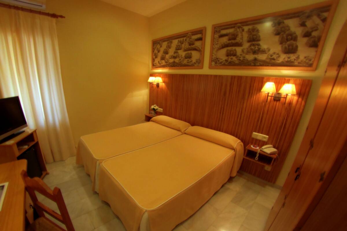 Double Room Single Use