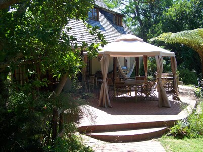 Mongoose Manor