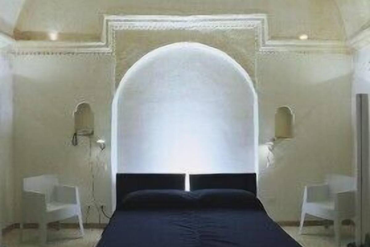 double room | minibar, desk, cots/infant beds, rollaway beds