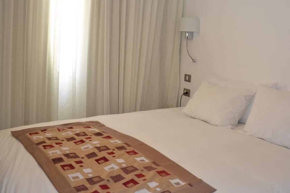 Minibar, una cassaforte in camera, con stile personalizzato