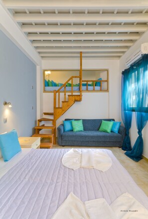 Studio | Living room | 21-inch LCD TV with satellite channels, TV