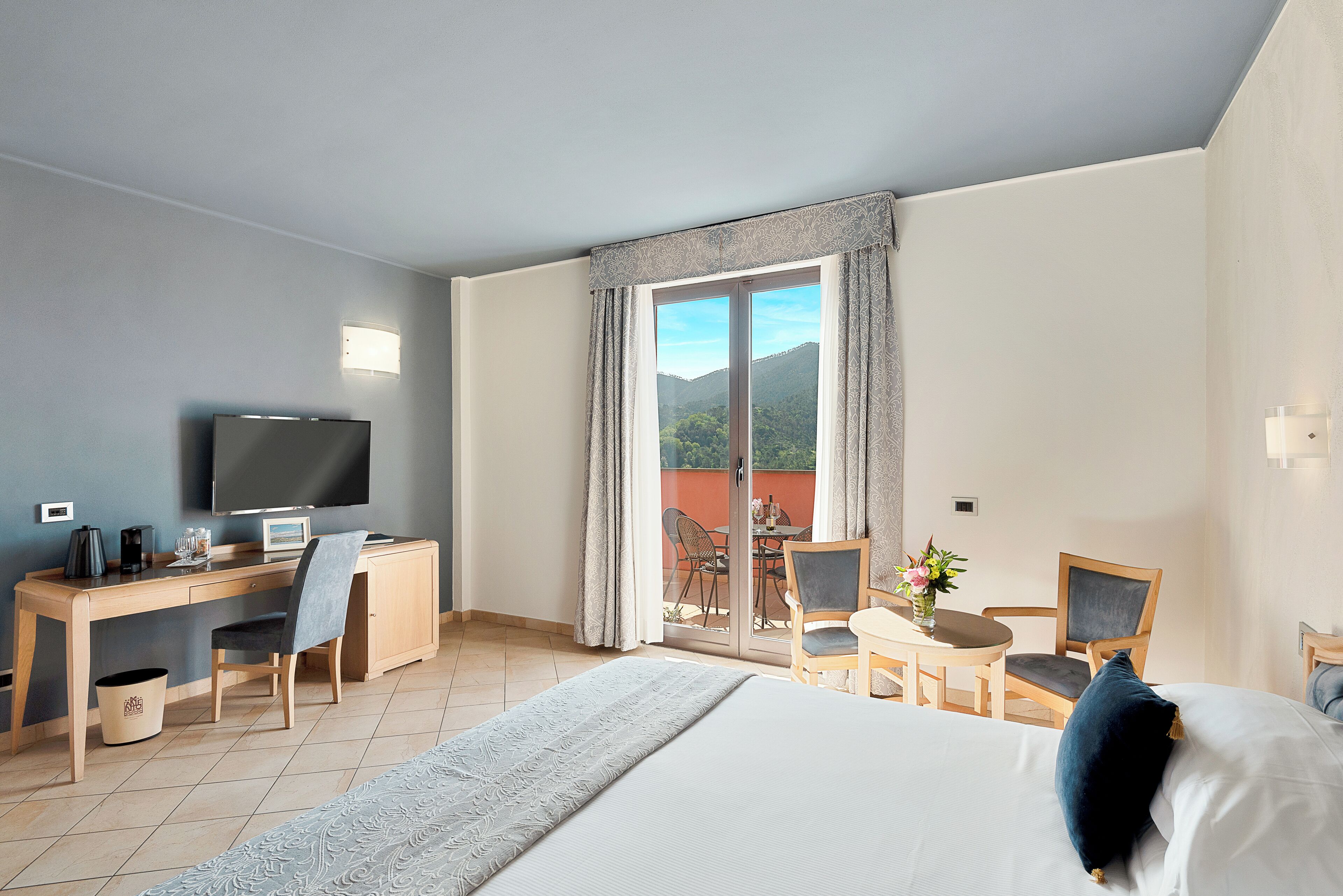 suite | 1 bedroom, premium bedding, down duvets, pillow-top beds