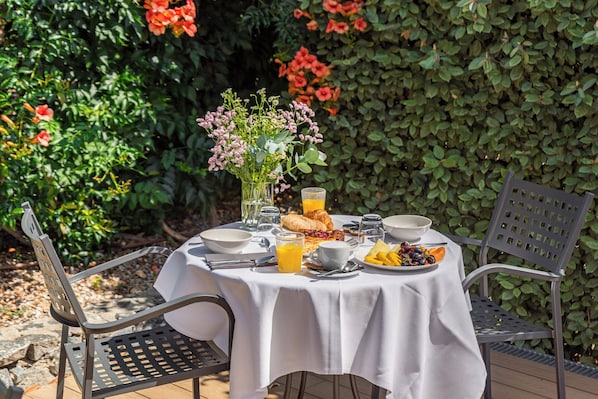 Desayuno buffet incluido todos los días