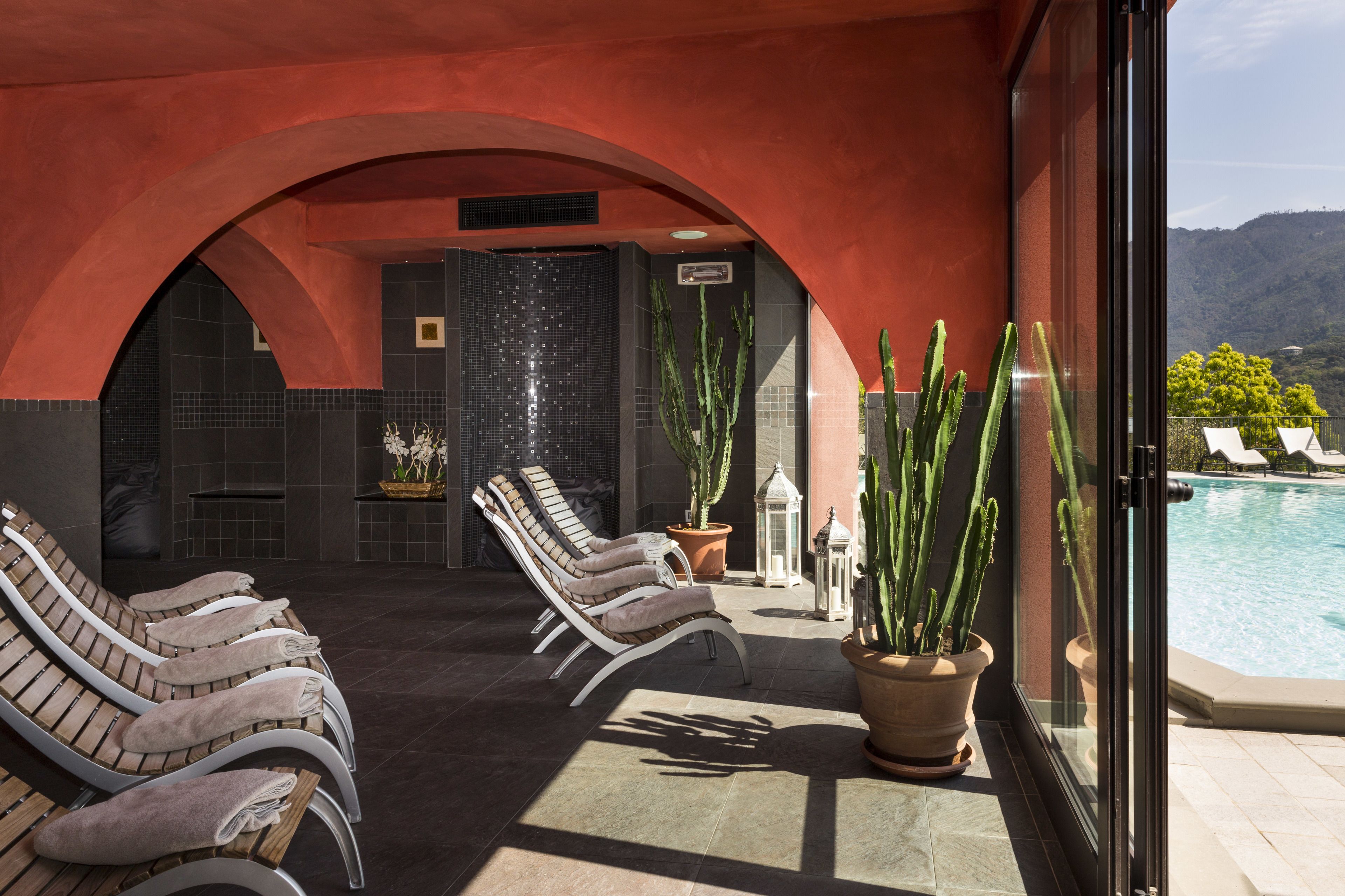 turkish bath/hammam, body treatments, aromatherapy, hot stone massages