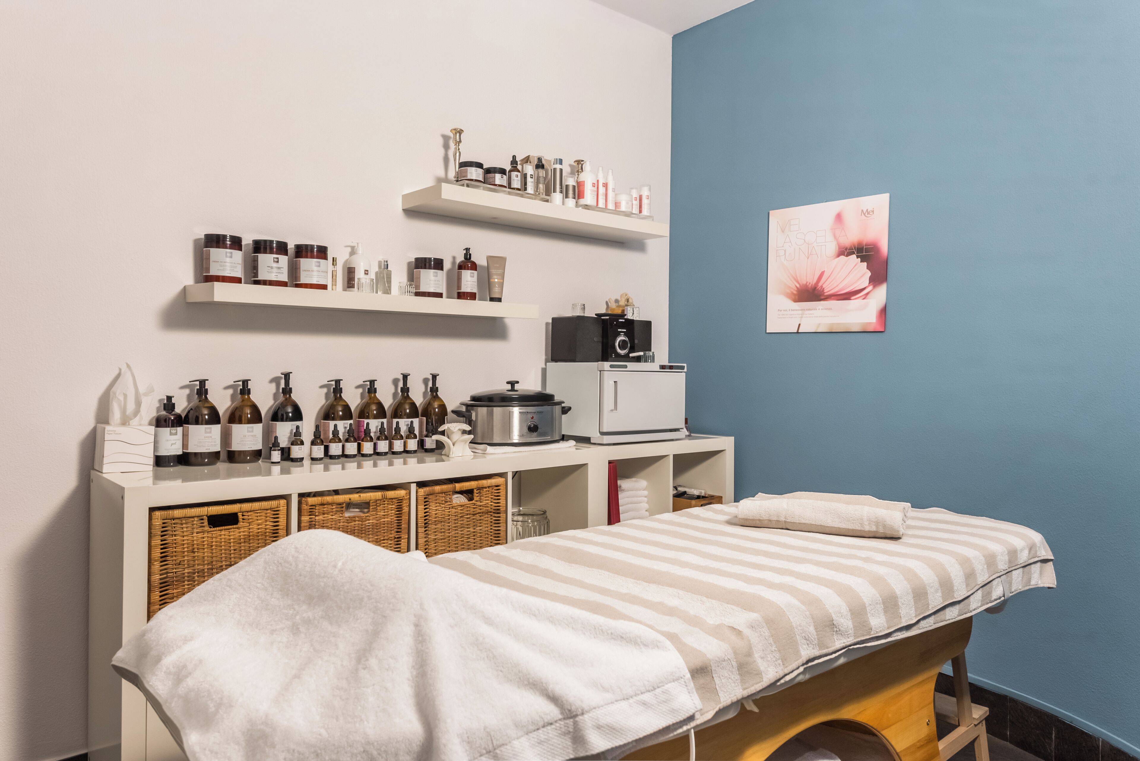 Turkish bath, body treatments, aromatherapy, hot stone massages