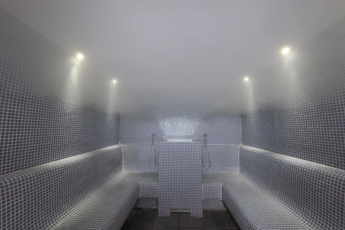 turkish bath/hammam, body treatments, aromatherapy, hot stone massages