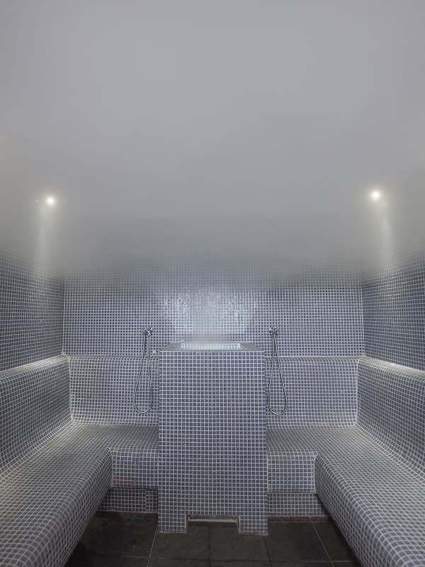 Turkish bath, body treatments, aromatherapy, hot stone massages