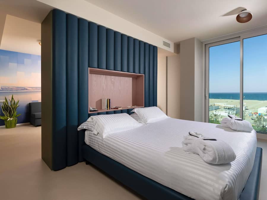 Junior Suite, Sea Facing | Down comforters, pillowtop beds, minibar, in-room safe