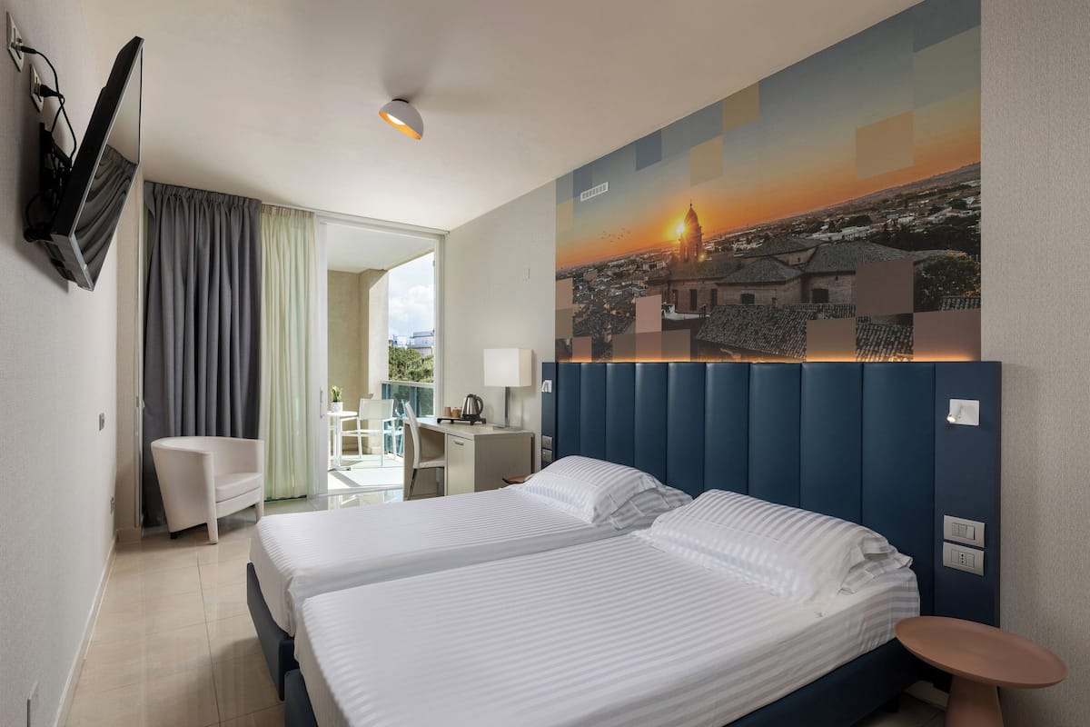 Classic Room, 2 Twin Beds, Terrace, Partial Sea View (side sea view) | Down comforters, pillowtop beds, minibar, in-room safe