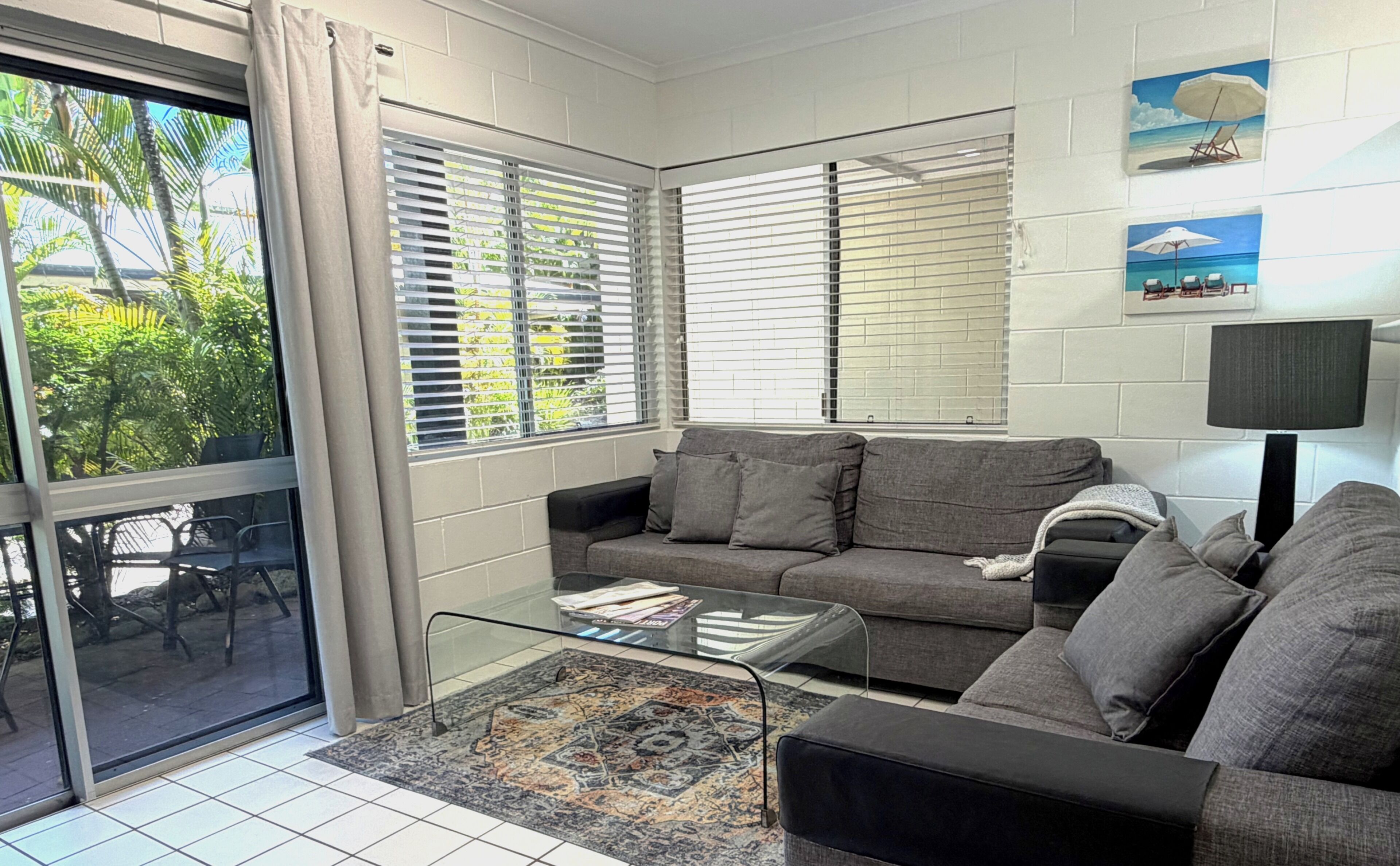 Classic Apartment, 2 Bedrooms | Living area