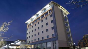 Front of property - evening/night