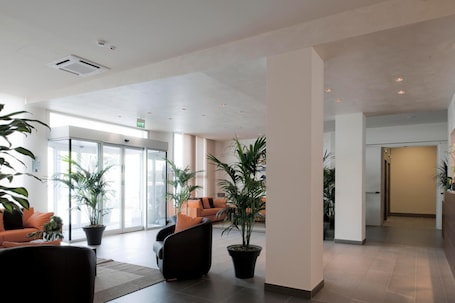 Vestíbulo. Blu Arena Hotel