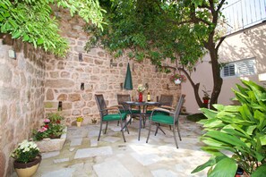 Comfort Apartment | Terrace/patio - Divine Apartments (Dubrovnik)