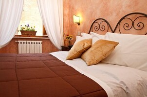 Minibar, caja de seguridad en la habitación, escritorio y wifi gratis 