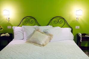 Economy Double Room | Minibar, in-room safe, desk, free WiFi